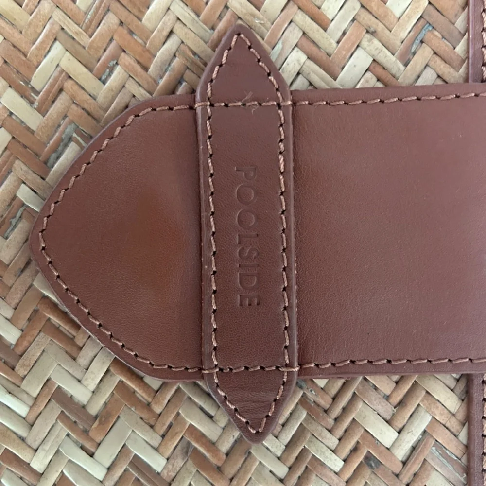 Poolside L'Enveloppe Clutch - Picture 3 of 9